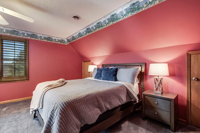 Building Photo - 131 Corn Tassel Shores