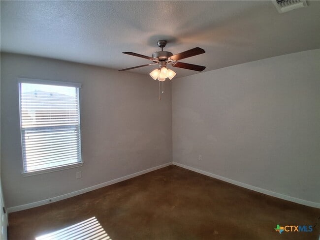 Building Photo - 1811 Indian Trail