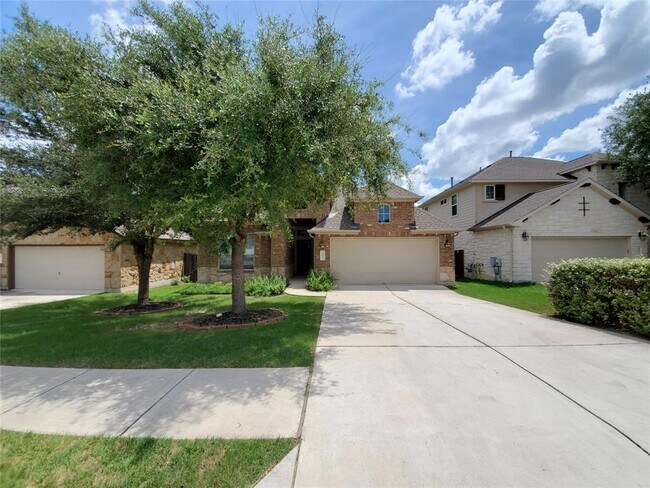 Primary Photo - 603 Spanish Mustang Dr