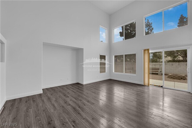 Building Photo - 10210 Maltese Cross Ct