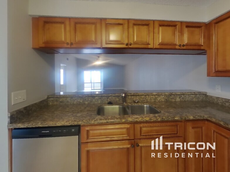 Building Photo - 12343 Witheridge Dr