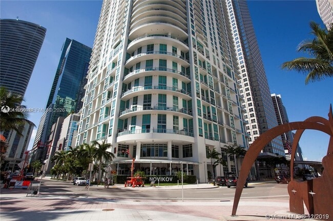 Building Photo - 300 S Biscayne Blvd