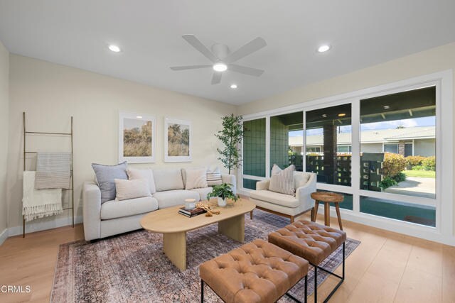 Building Photo - 66 W Garden Green