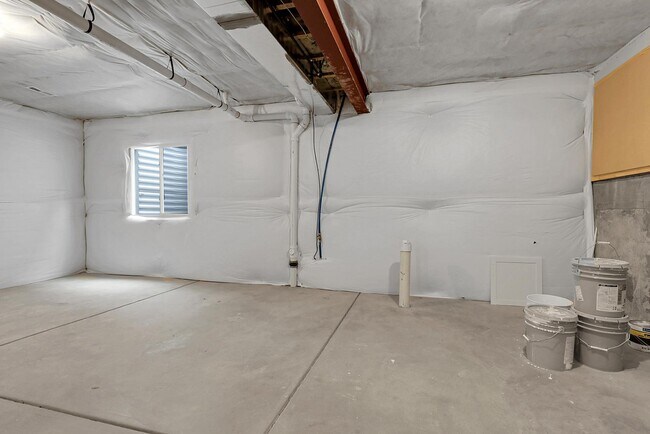 Building Photo - 23895 E Rocky Top Pl