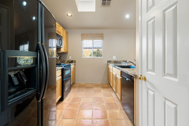 Building Photo - 51980 Avenida Cortez