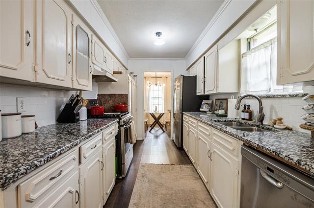 Building Photo - 937 Ferncliff Trail