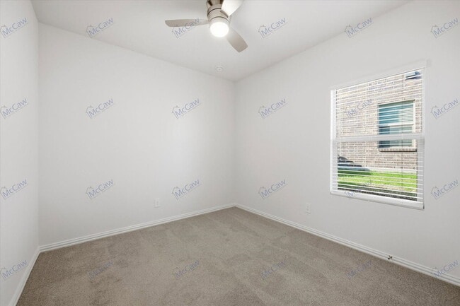 Building Photo - 713 Leavenworth Dr