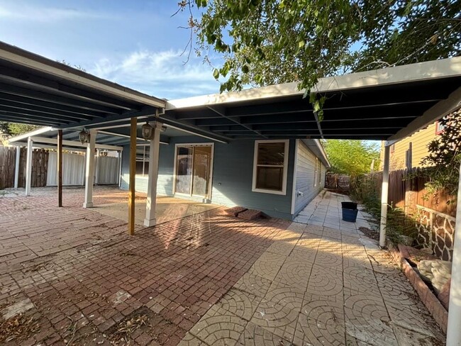 Building Photo - 17414 College Port Dr