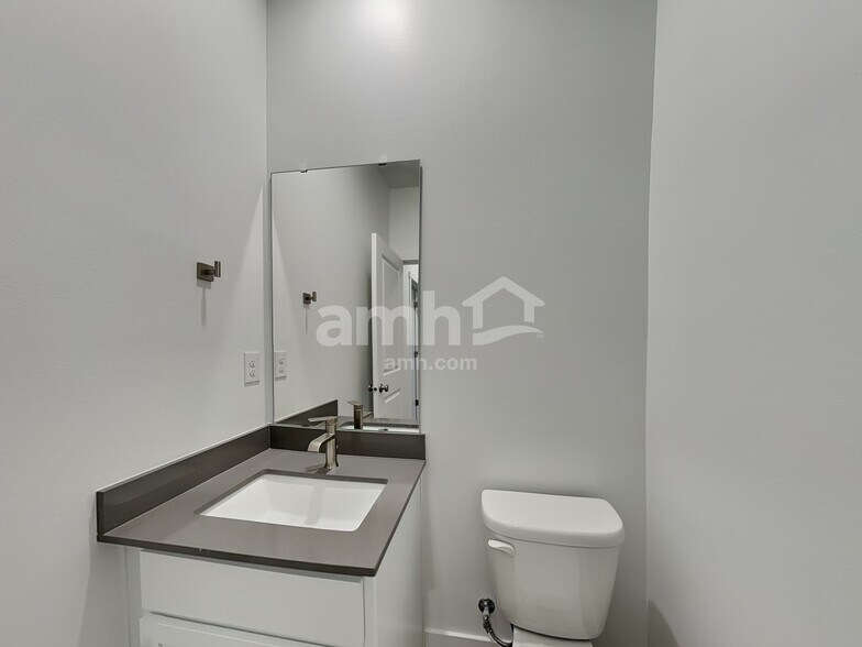 Building Photo - 7722 Brenden St SW