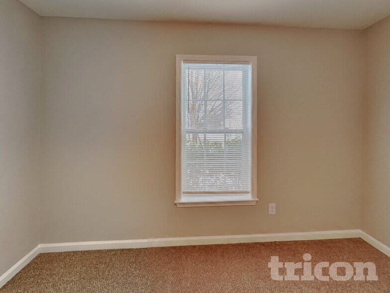 Building Photo - 3871 Range Crest Ct