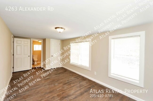 Building Photo - 4263 Alexander Rd