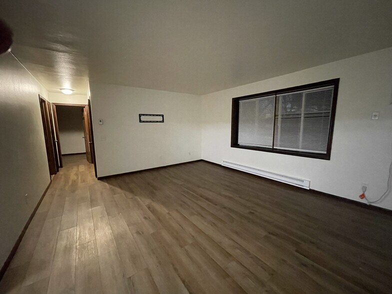 Building Photo - 2241 Luann Ln