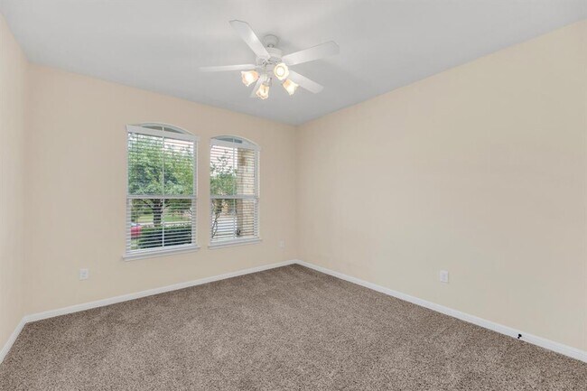Building Photo - 16421 Pallazo Dr