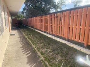 Building Photo - 210 SE 9th St