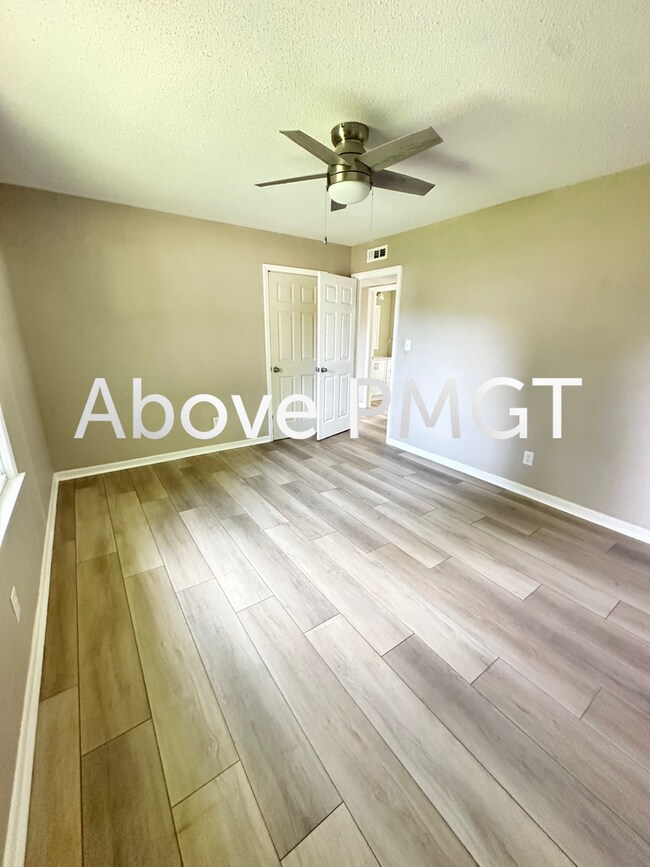 Building Photo - Completely remodeled and a Great location in Inman.