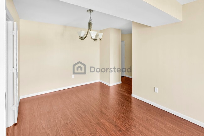 Building Photo - 4172 Inverrary Dr