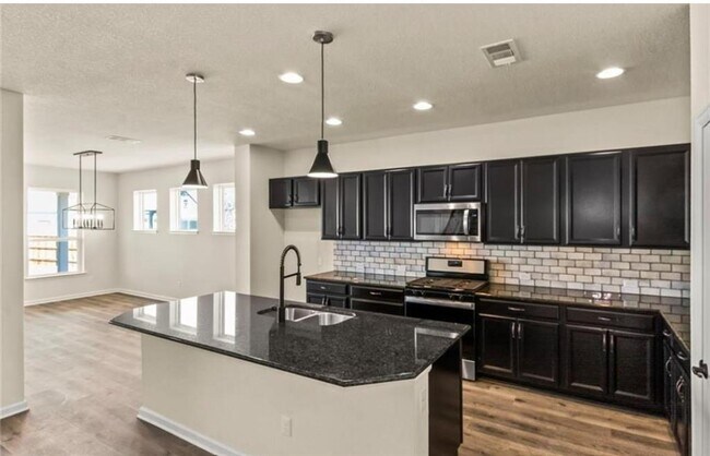 Building Photo - 100 Stone Fork Ln