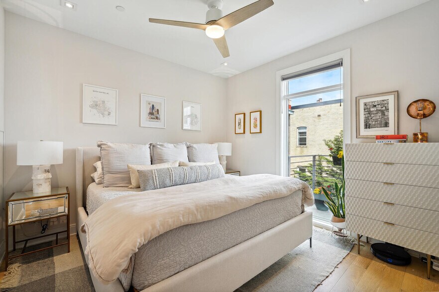 Primary bedroom - 1795 Lanier Pl NW