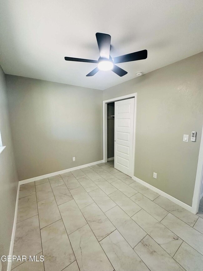 Building Photo - 11733 Lorri Dr