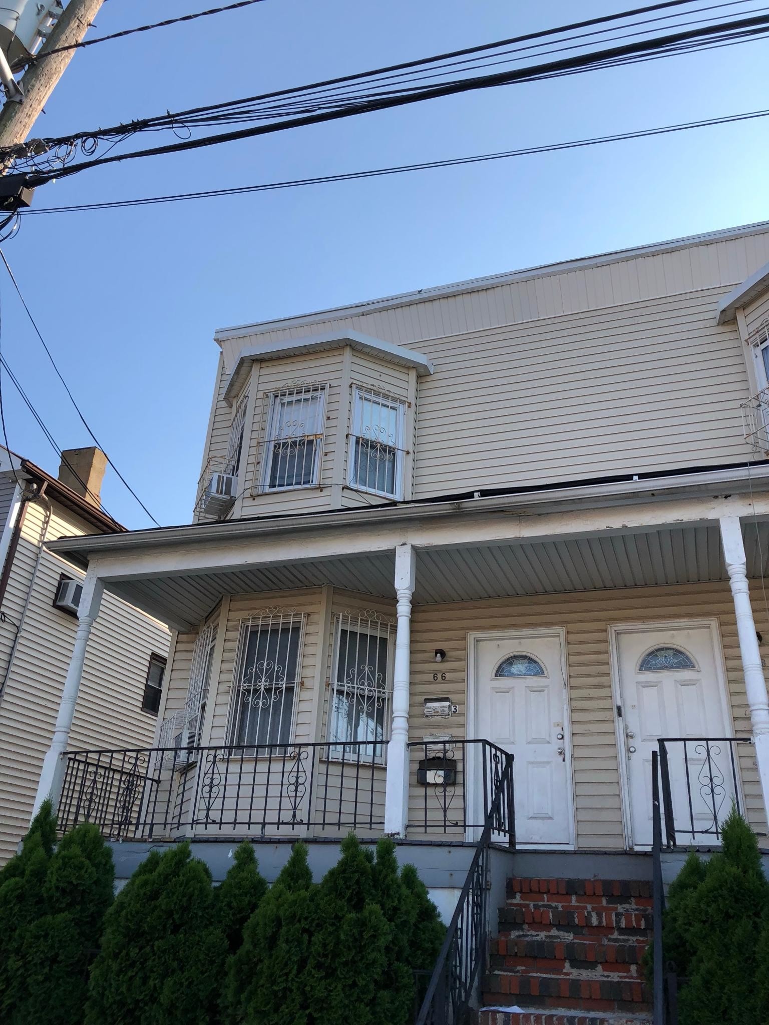 Building Photo - 66 Marshall St