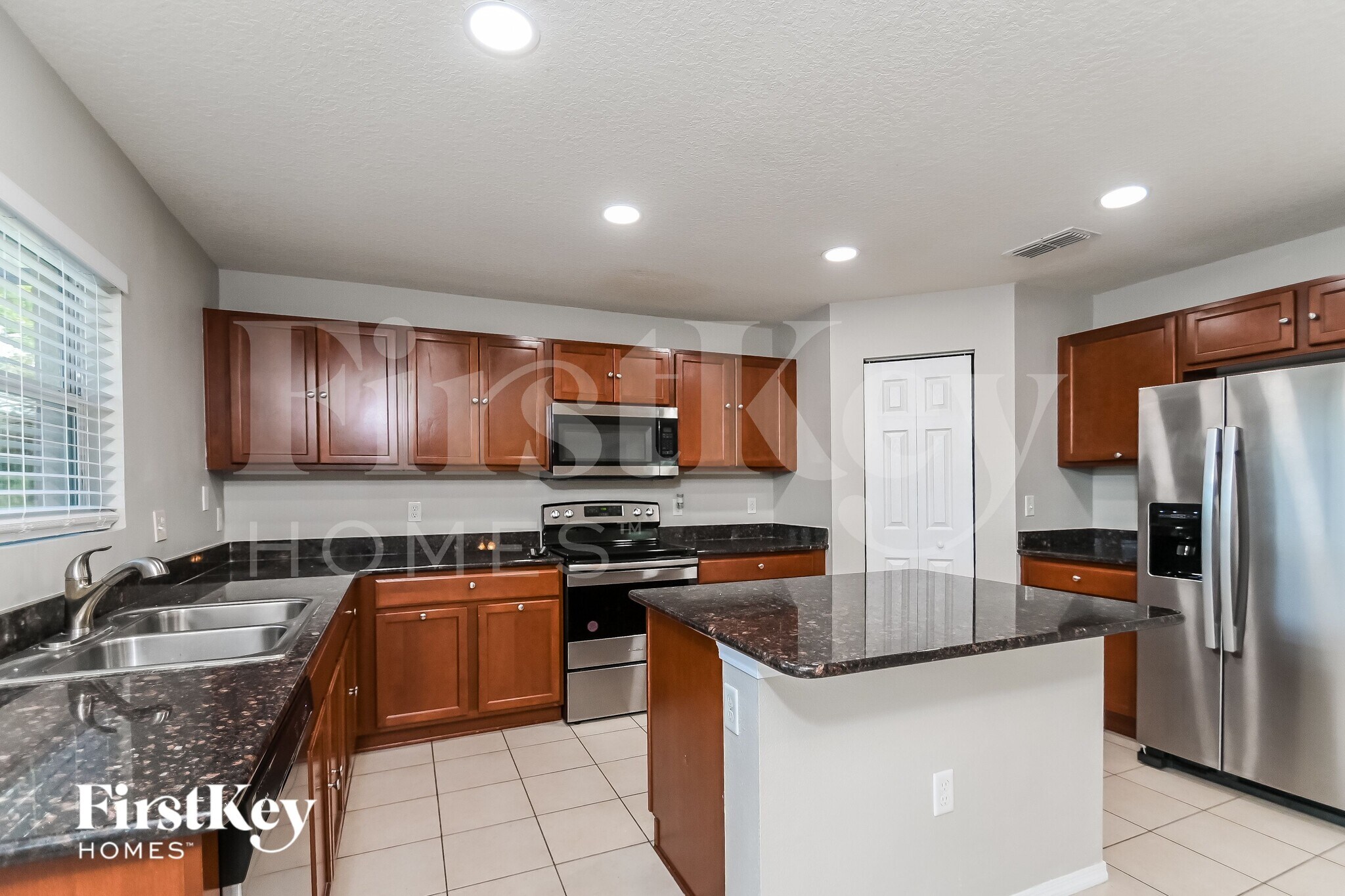 Building Photo - 234 Star Shell Dr