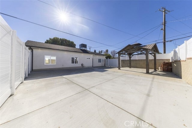 Building Photo - 9465 Dorrington Ave