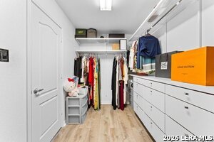 Building Photo - 1346 Nicholas Manor