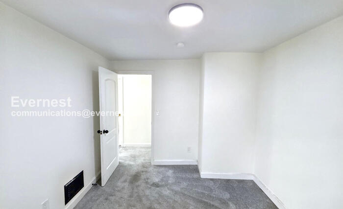 Building Photo - 1475 Cordell Ave