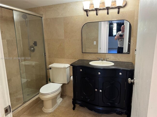 Building Photo - 10425 SW 112th Ave