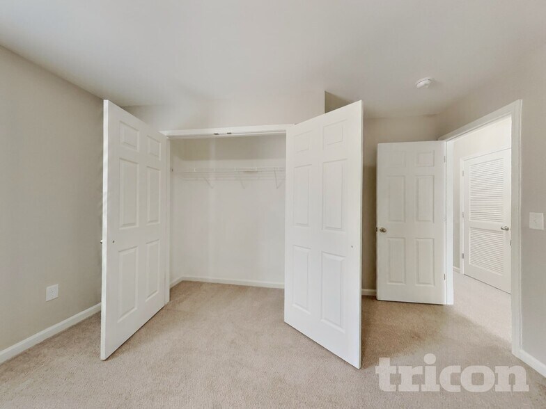 Building Photo - 4219 Patricia Ann Ct