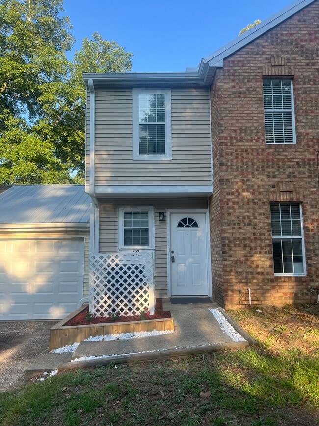 Building Photo - 18 Somerset Pkwy
