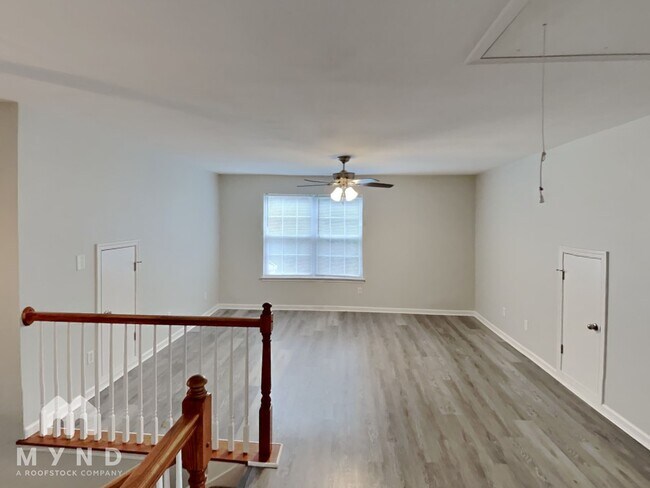 Building Photo - 15819 Herring Gull Way