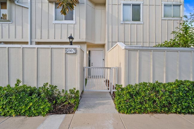 Building Photo - 6230 Riverwalk Ln