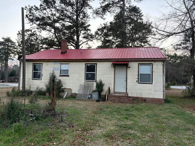 Building Photo - 6177 Carolina Hwy