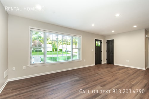 Building Photo - 7620 S Robinson-