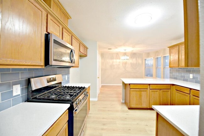 Primary Photo - 610 Sparkling Brook Ln
