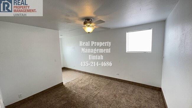 Building Photo - One level living with 4 bedrooms, 2 bathro...