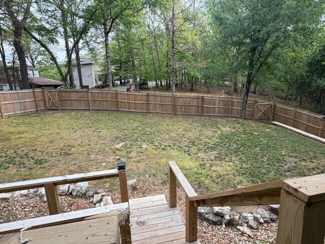Building Photo - 1270 Skyview Dr