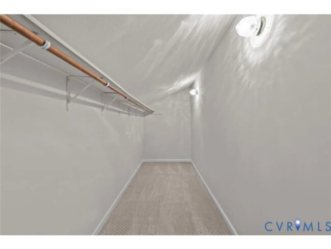 Building Photo - 4 Bedroom 3 Bathroom for Rent