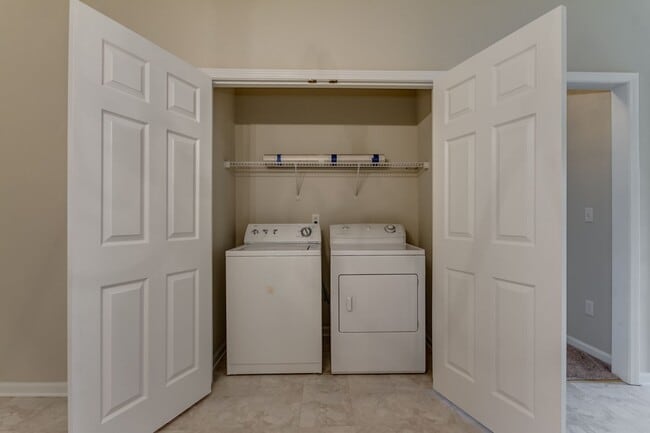 Building Photo - Available Now - East Tuscaloosa