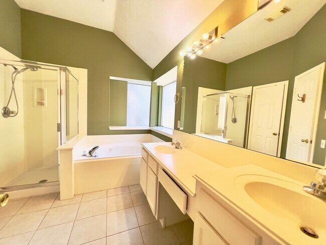 Building Photo - 7411 Orchard Hills Ln