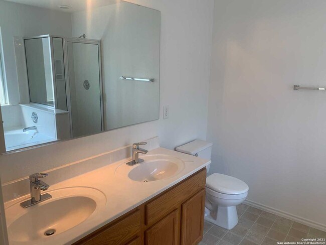 Building Photo - 3518 Ironwood Falls