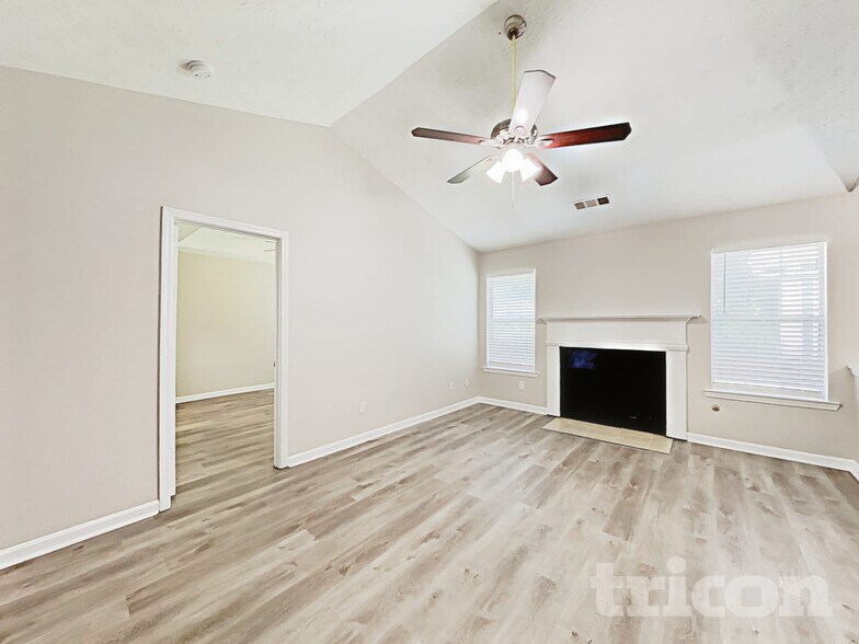 Building Photo - 290 Plantation Blvd