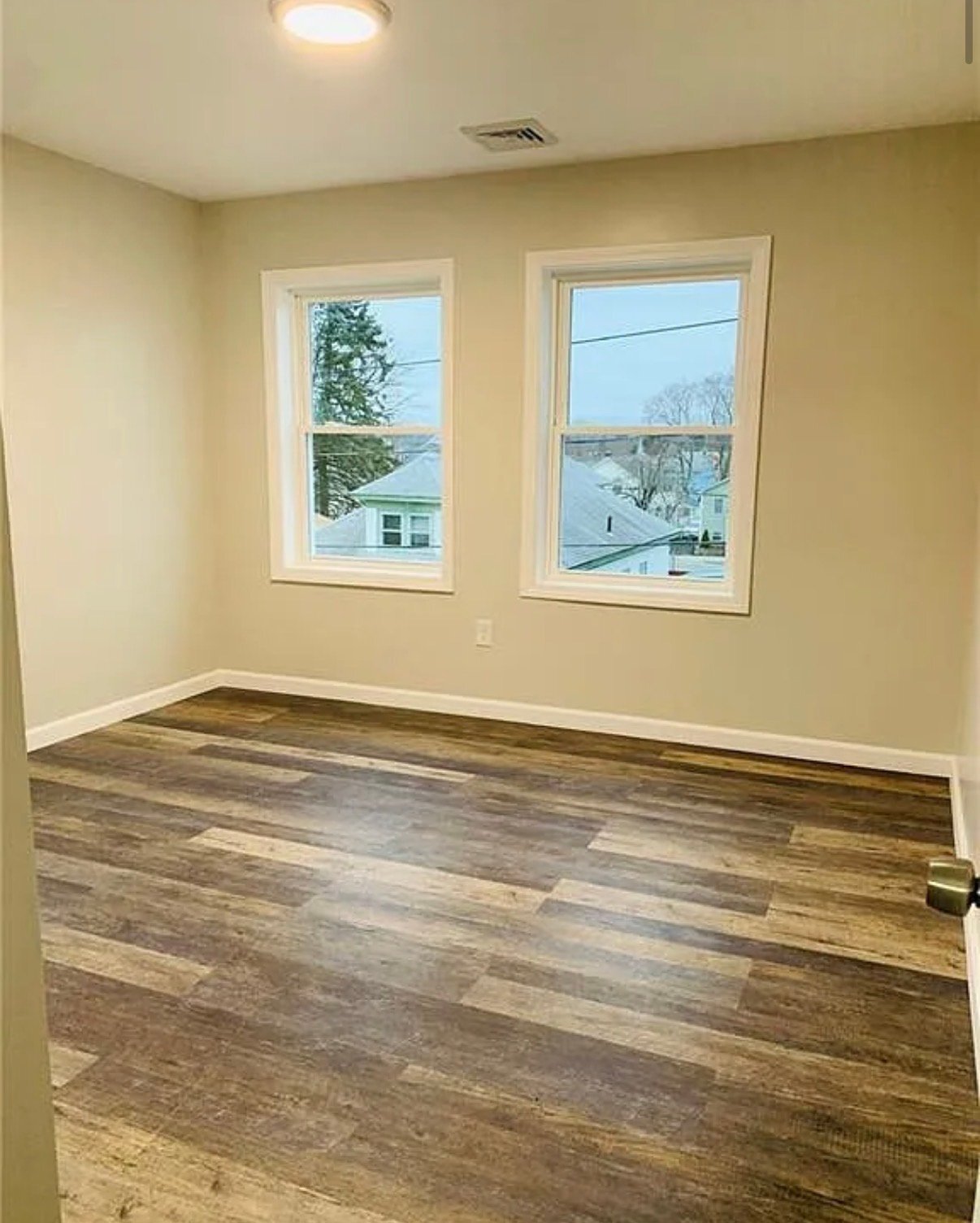 Building Photo - 99 Parnell St