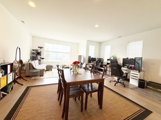 Building Photo - 1090 NW Dragonstone St