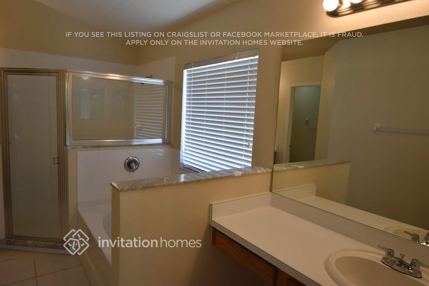 Building Photo - 13806 Royston Bend