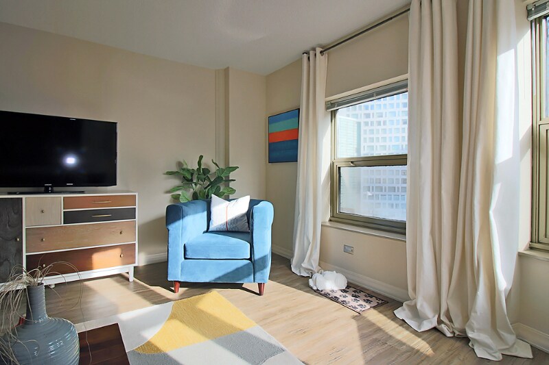 Building Photo - 9 W Chestnut St