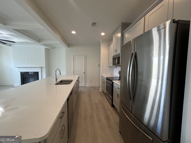 Building Photo - 7741 Squire Ct