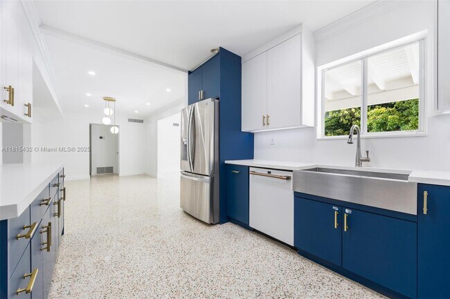 Building Photo - 6231 SW 58th St