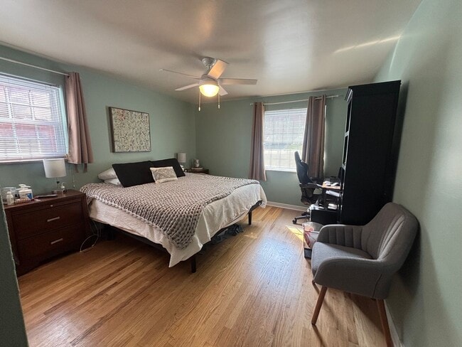 Building Photo - Beautiful 4 Bedroom Home In Mt. Lebanon!